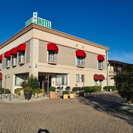 Hotel Lenotel 外观 照片