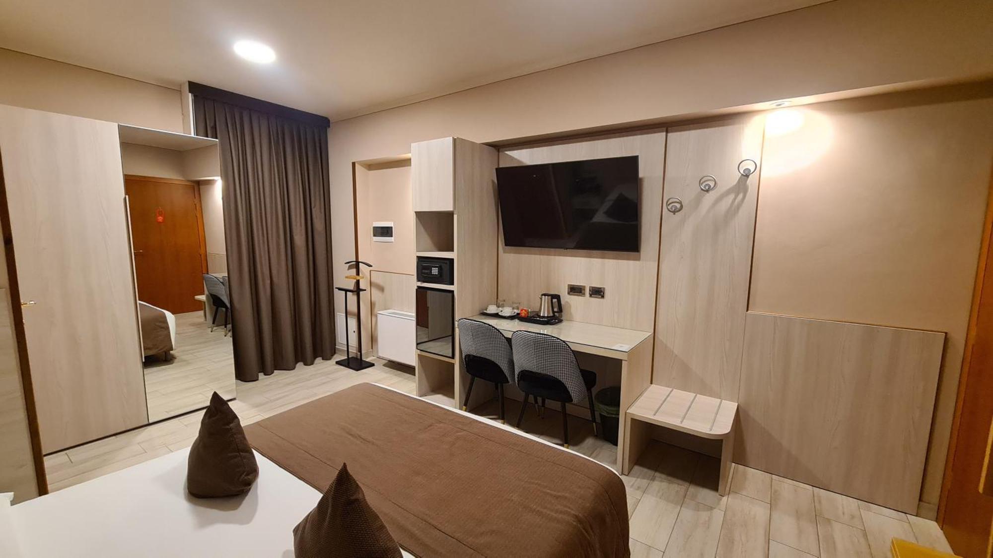 Hotel Lenotel 外观 照片